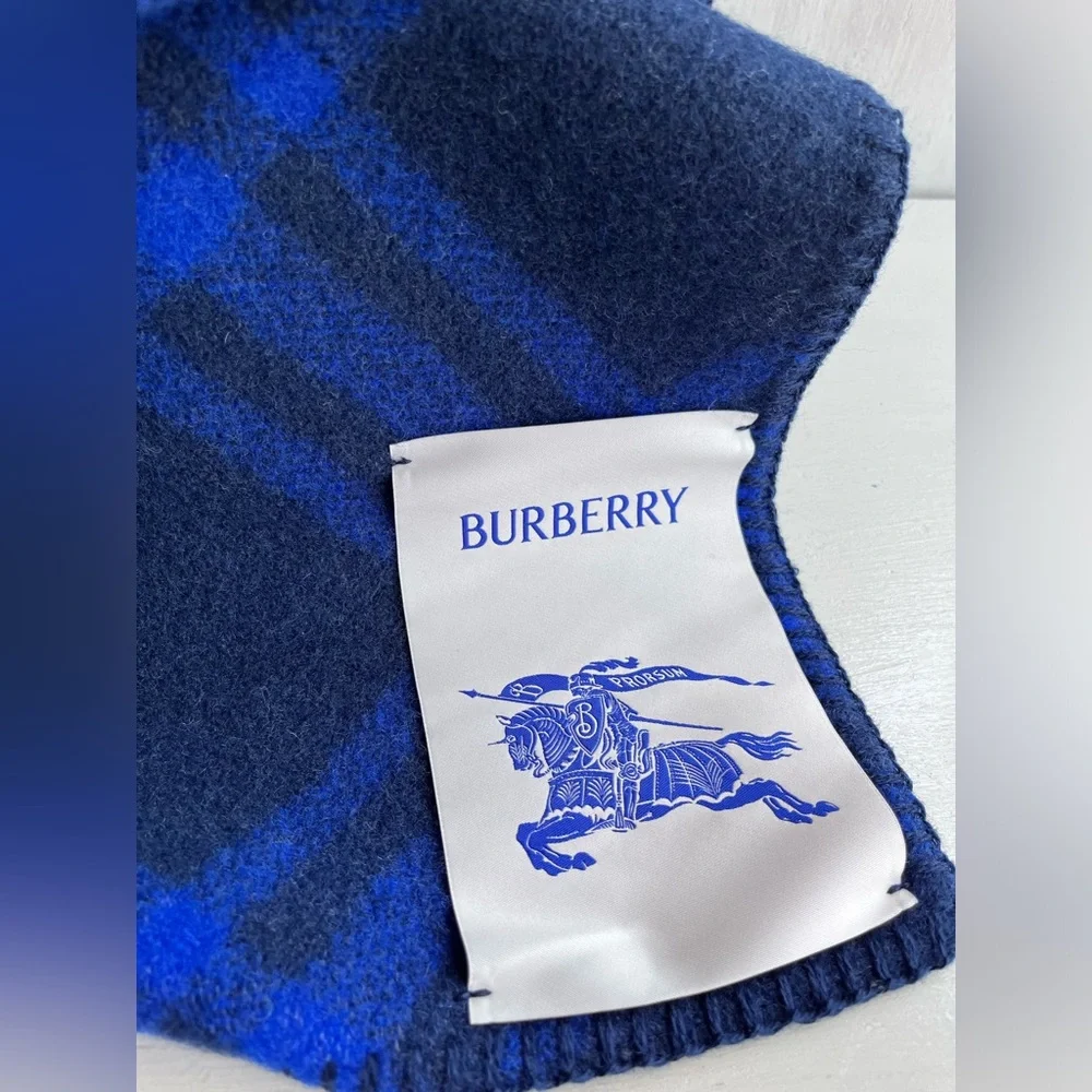 BURBERRY- Equestrian Knight Design Patch Check Wool Scarf - Picture 8 of 10